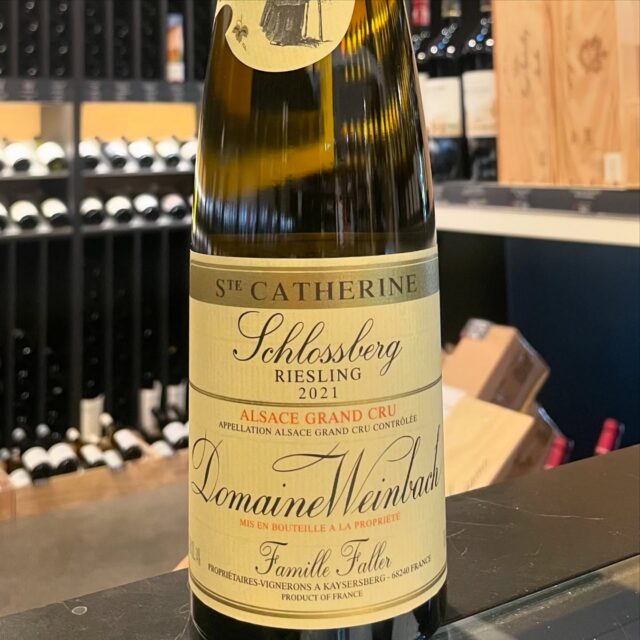🔴 Paris - Batignolles 🔴

Un tout petit aperçu de nos 180 vins au verre qui seront à déguster au futur Cercle des Arômes - Batignolles 🍷

Ces références feront partie de la carte normale. Nous vous laissons imaginer la carte Excellence …👌

Les amateurs/amatrices de belles quilles devraient s’y retrouver 😊

• L'abus d'alcool est dangereux pour la santé •

#batignolles #vin #vinauverre #groscanons #cartedesvins #wine #winelover #baravin #vinparis #winetasting #instawine #wineporn 

@coravin 
@sipmygrape 
@dalkia_loves_wine 
@ermitage78 
@la.carte.des.vins.svp
@domaineweinbach
