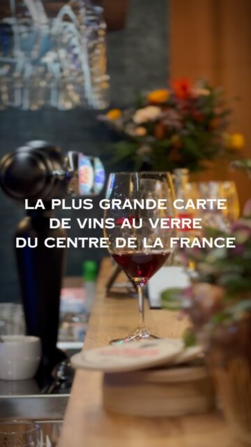 Une première motivation pour réserver votre place au Cercle des Arômes ce week-end : nous vous offrons l’opportunité de découvrir la plus vaste sélection de vins au verre du Centre de la France, avec plus de 150 références à déguster. 🍷

Qui a déjà eu le plaisir d’en savourer quelques-unes ? Voulez-vous suggérer une seconde raison de nous rendre visite ?

#LeCercleDesAromes #BaràVins #Orleans #WineLovers