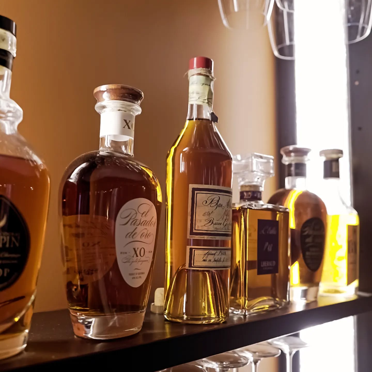 Le Cercle des Arômes, c'est aussi une sélection de spiritueux de qualité 🥃

• L'abus d'alcool est dangereux pour la santé •