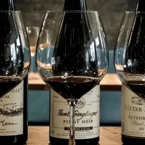 Ouvrez votre bar à vin au verre 🍷 ! Nous recherchons des licencié(e)s dans le Centre de la France :

⭐️ Tours
⭐️ Orléans
⭐️ Blois
⭐️ Chartres
⭐️ Bourges

Le Cercle des Arômes, c'est quoi ? 

🍷 Un concept de bar à vin unique proposant plus de 150 VINS AU VERRE, provenant de domaines français reconnus.

🍷Une carte de mets de qualité à partager, coupés sur place. 

🍷Une ambiance plus que conviviale.

🍷Un concept clé en main et rentable.

🍷Une formation personnalisée. 

🍷 Un système d'approvisionnement unique. 

Pour plus d'informations : https://www.licence-lecercledesaromes.fr

🎬 Présentation en vidéo : 
https://youtu.be/4G67lU60Gek

#baravin 
#wine 
#bouffe 
#vin
#winelover